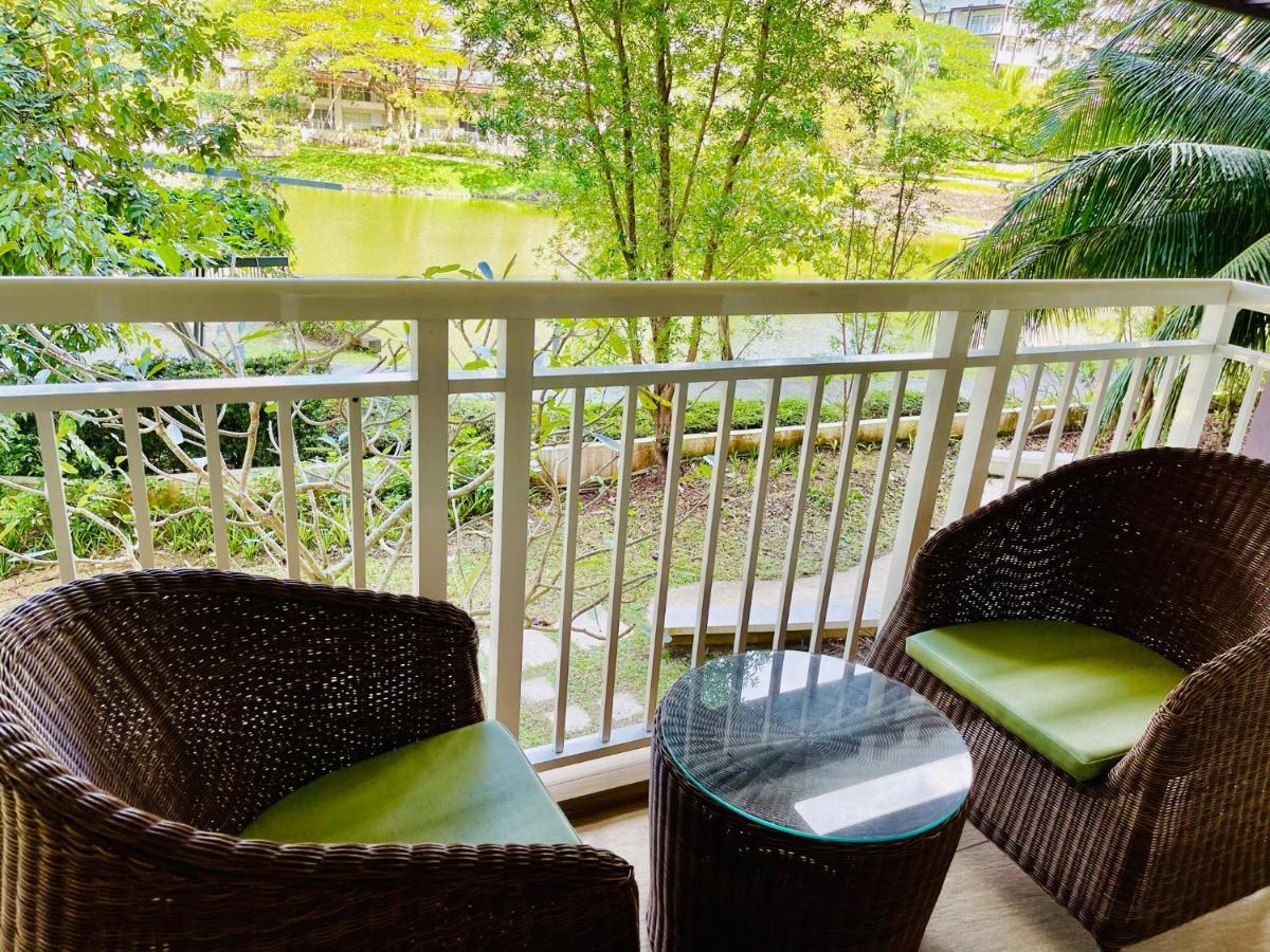 Pico De Loro 2 Bd Garden Loft With Lagoon View Nasugbu Kültér fotó